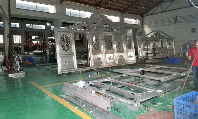 Aluminum Gate Factory